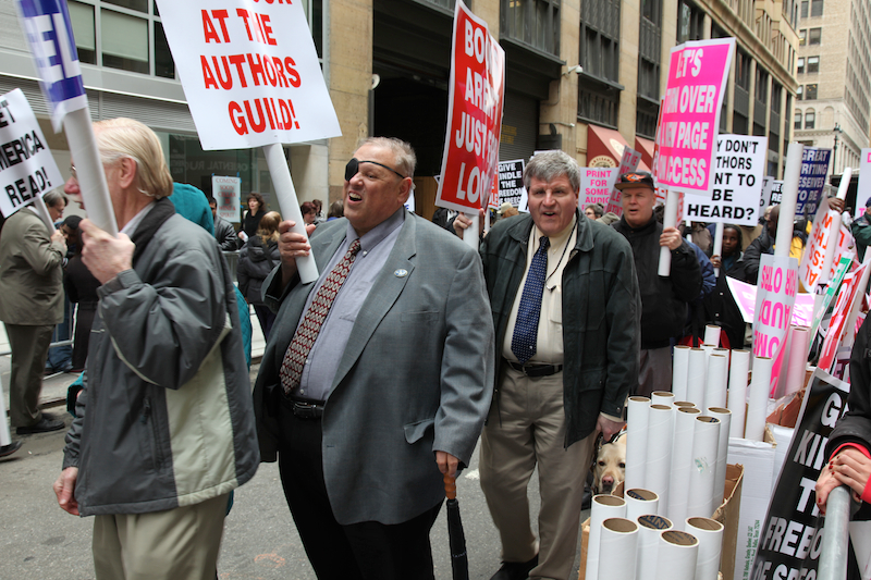 Illustration for article titled Photos and Video From the National Federation of The Blind's Kindle 2 Protest
